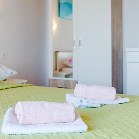 Rooms Sani Brela Quarto foto